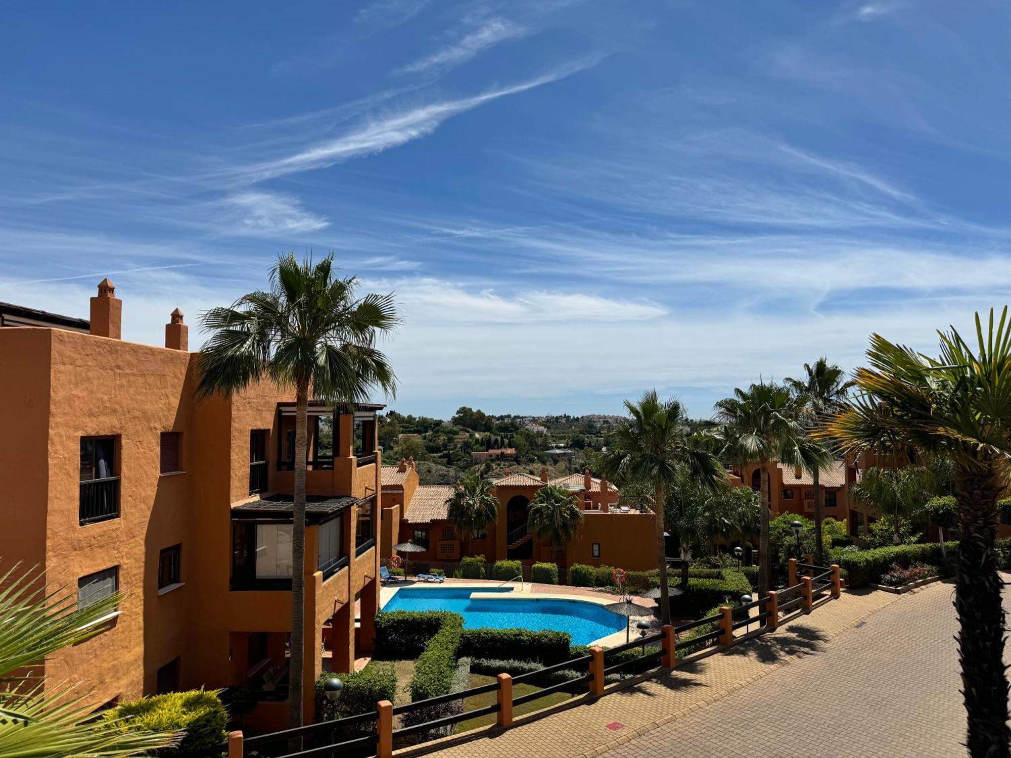 Piso De Lujo Totalmente Equipado A Estrenar Para 6 Estepona Exterior photo