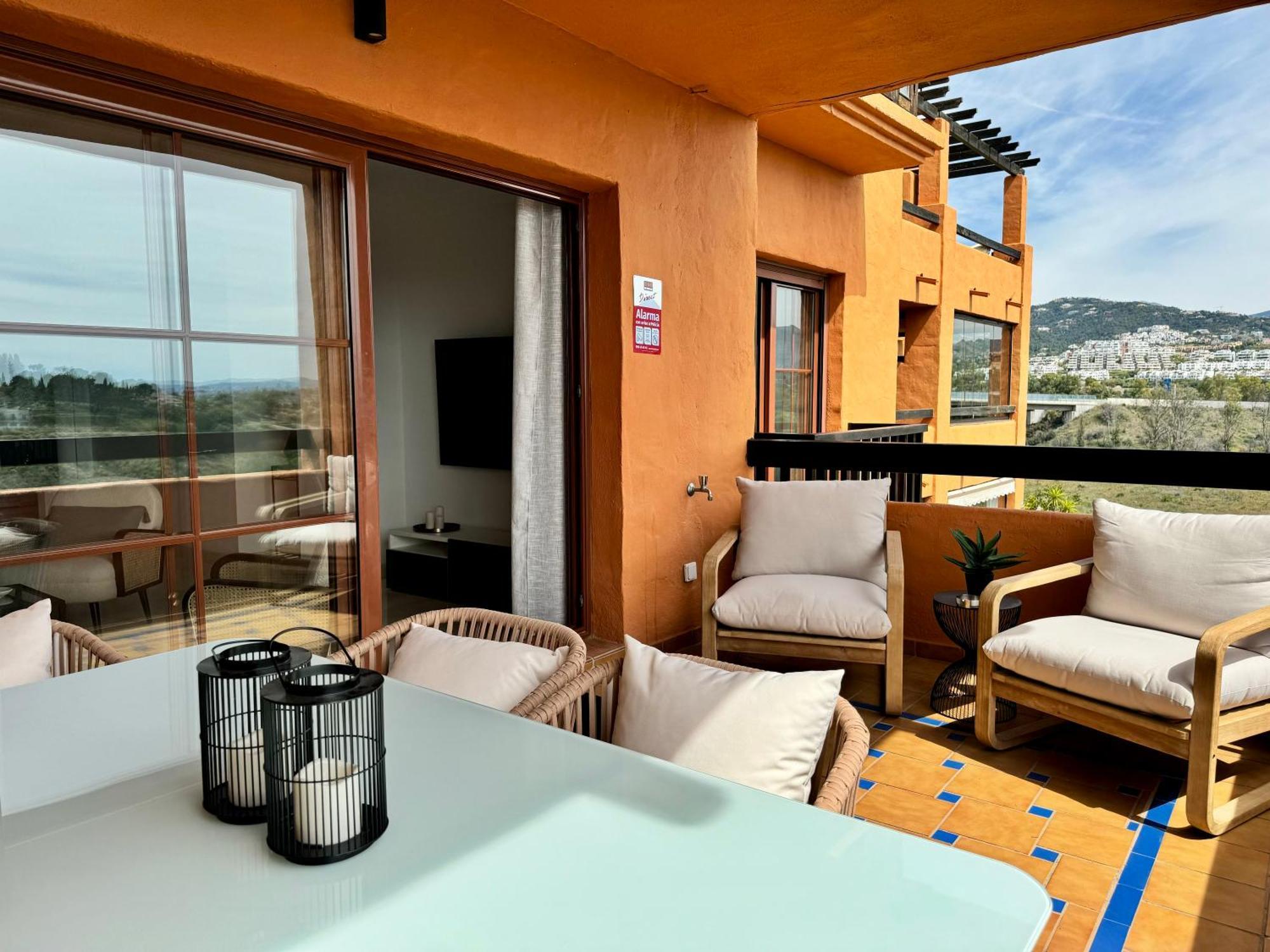 Piso De Lujo Totalmente Equipado A Estrenar Para 6 Estepona Exterior photo