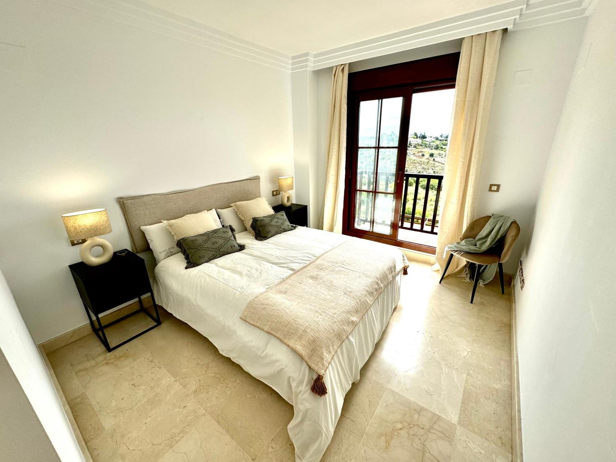 Piso De Lujo Totalmente Equipado A Estrenar Para 6 Estepona Exterior photo