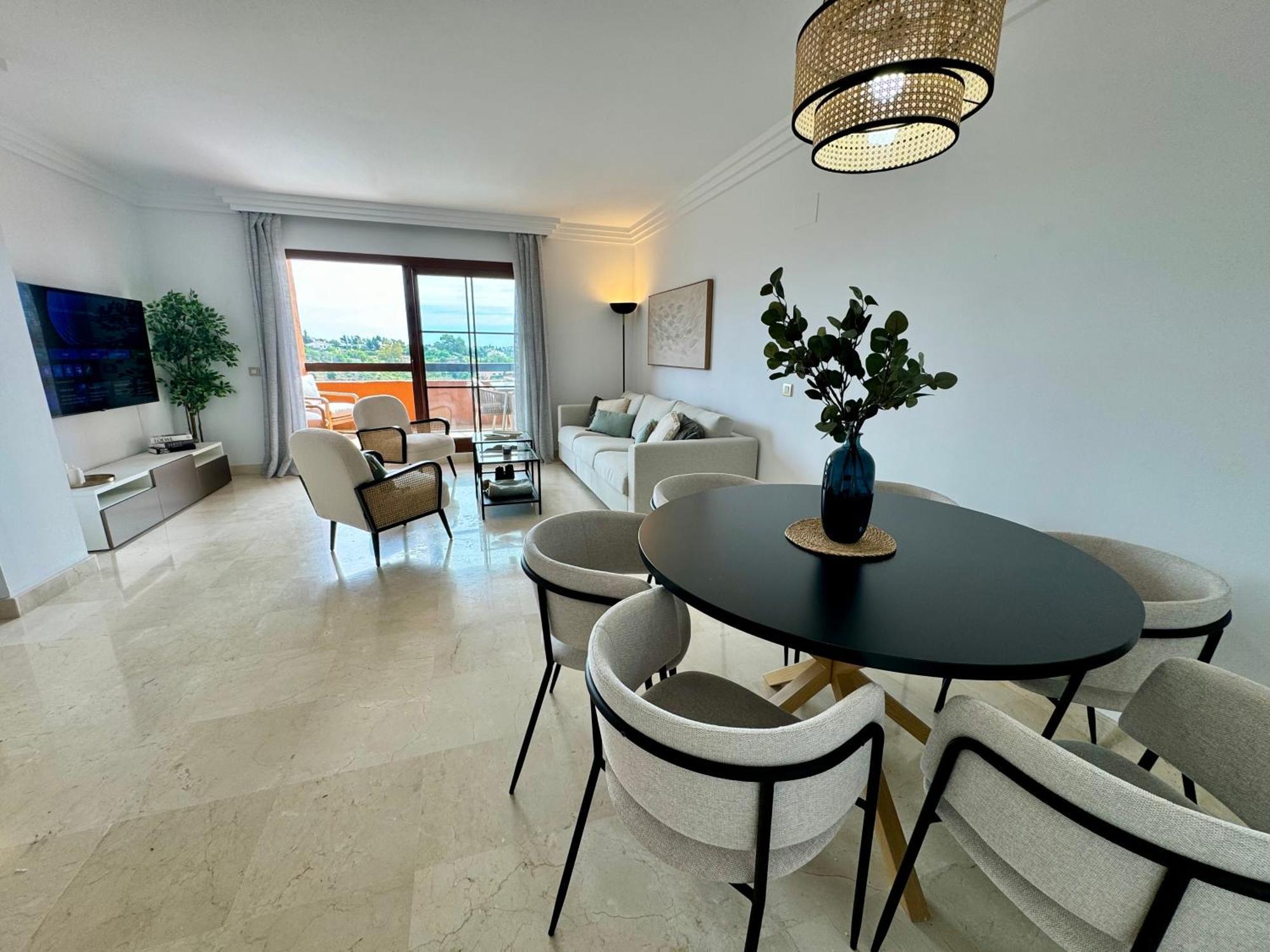 Piso De Lujo Totalmente Equipado A Estrenar Para 6 Estepona Exterior photo