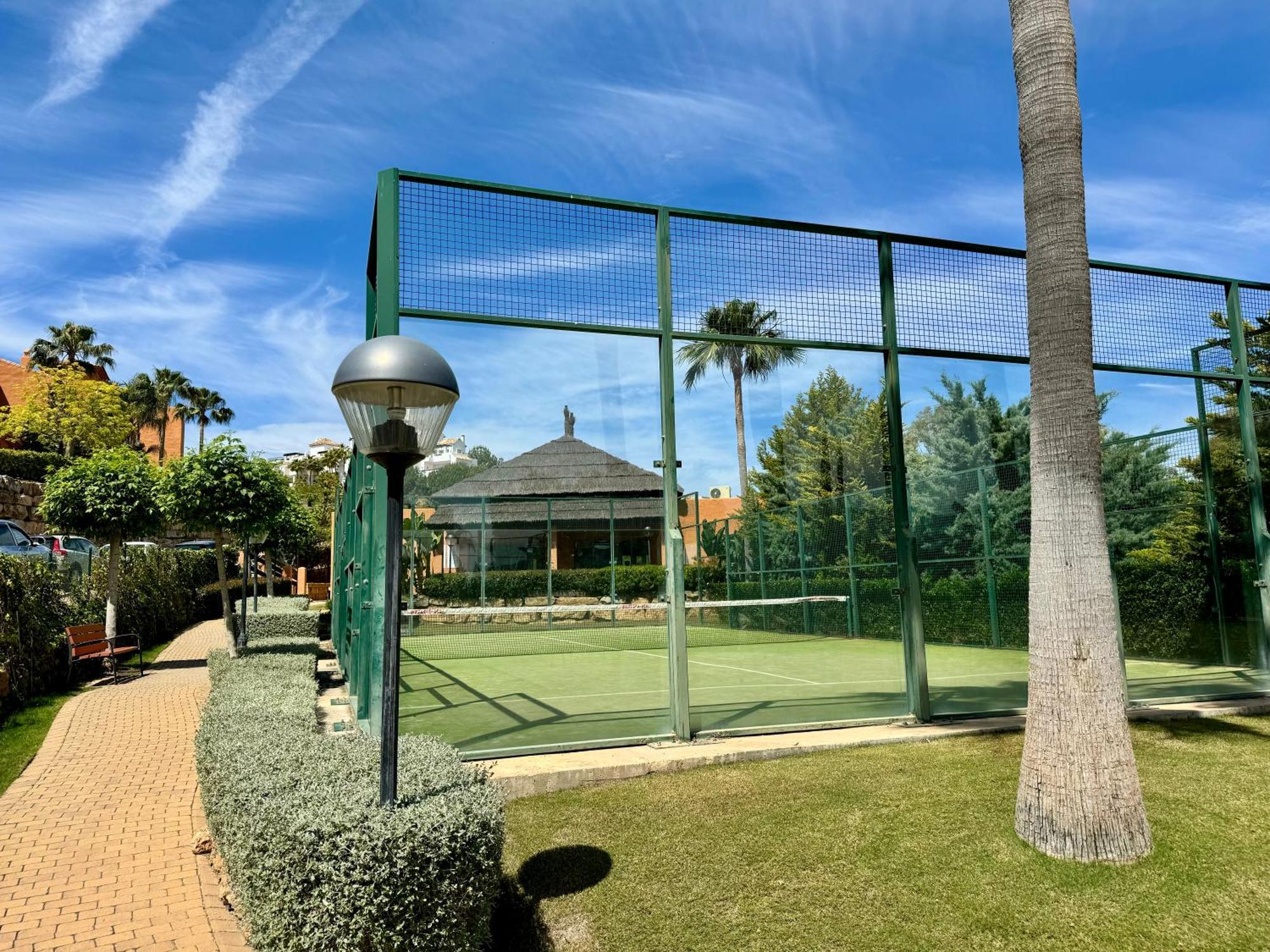 Piso De Lujo Totalmente Equipado A Estrenar Para 6 Estepona Exterior photo